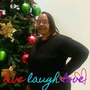 Meet your Posher, Paula